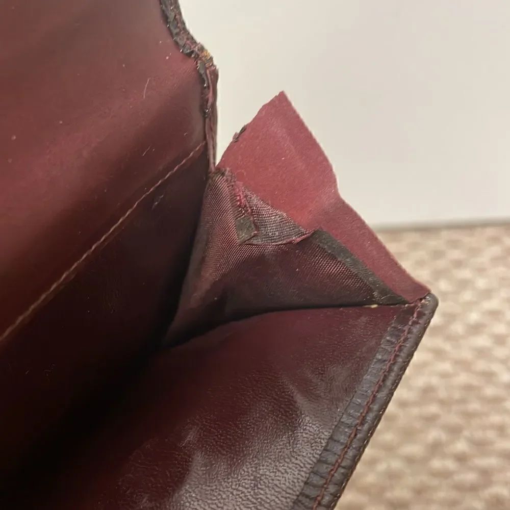 Givenchy Maroon Wallet - Picture 4 of 10